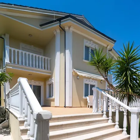 Vila Antalya And Homes