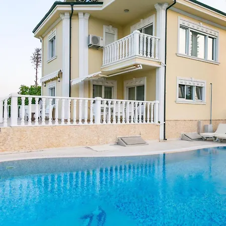 Antalya And Homes Vila Dosemealti